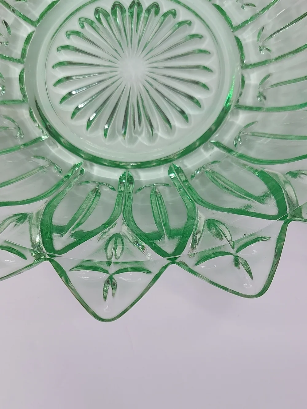 Federal Glass PETAL Green Large Round Salad or Vegetable Bowl